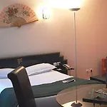 酒店 宜必思尚品酒店肖蒙中心火车站店 3*