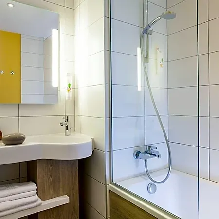 Ibis Styles Centre Gare Hotel 3*