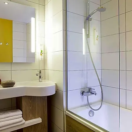 Ibis Styles Centre Gare Hotel 3*